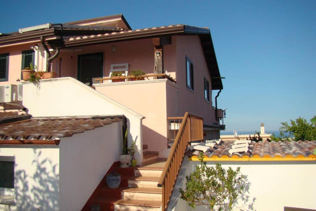 Villa Arenella فيستَ المظهر الخارجي الصورة